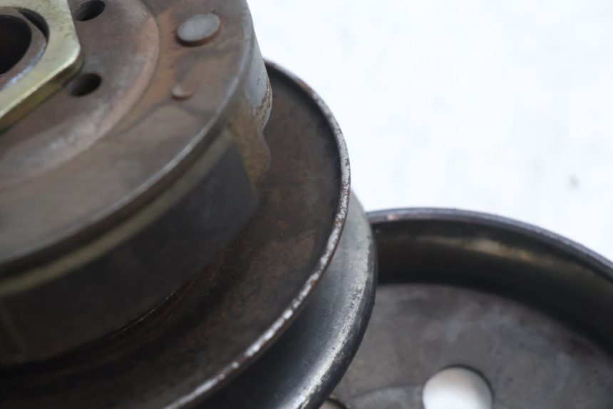 photo de CLUTCH YIYING RETRO 50 (2008 - 2017) - Component detail