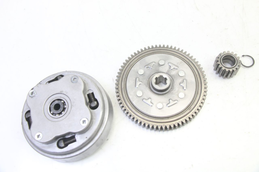 photo de CLUTCH APOLLO RFZ 125 - High-resolution close-up