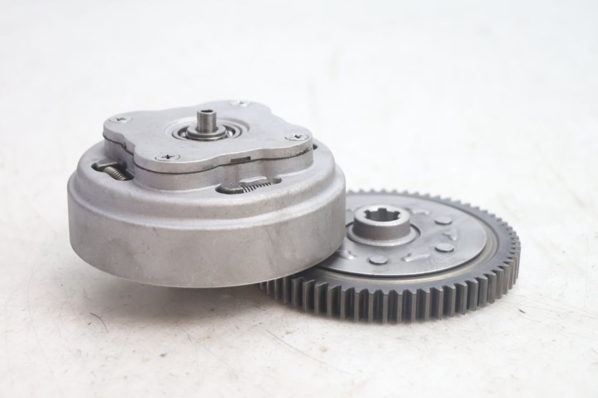 photo de CLUTCH APOLLO RFZ 125 - Surface and material condition