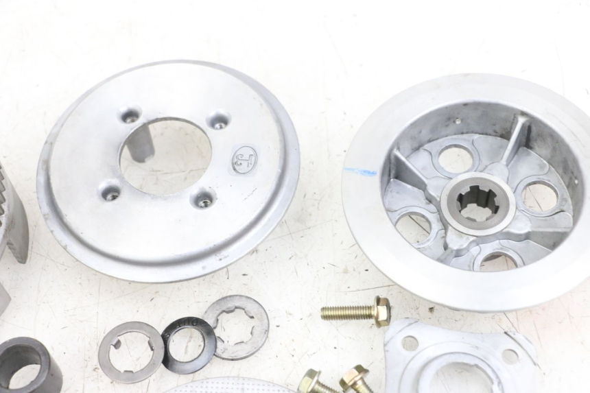 photo de CLUTCH APOLLO RFZ 140 - Distinctive features