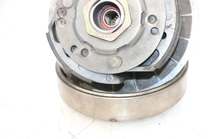 photo de CLUTCH PEUGEOT SATELIS COMPRESSOR K15 125 (2006 - 2009) - Surface and material condition
