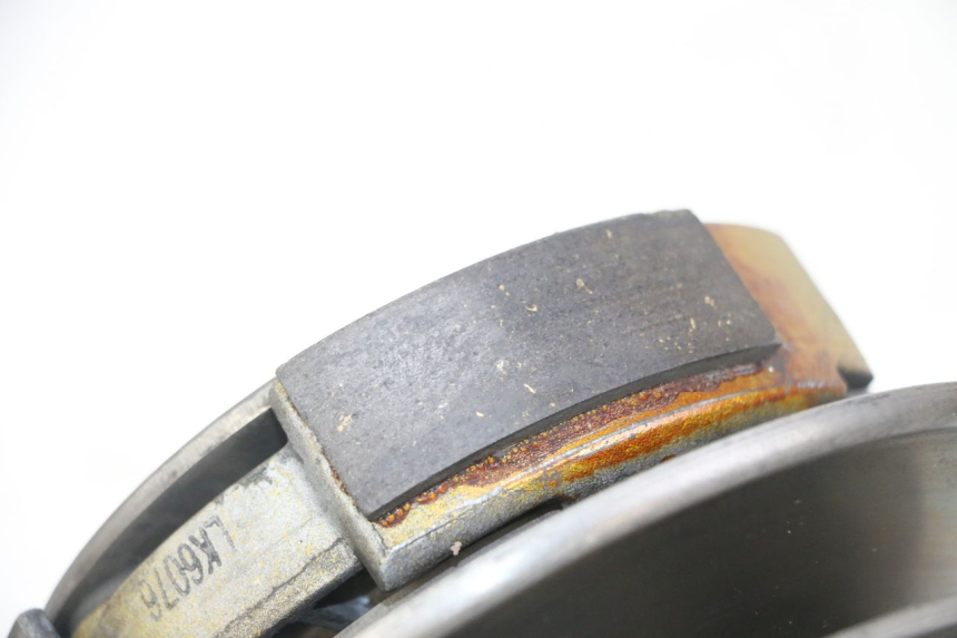 photo de CLUTCH PEUGEOT SATELIS 125 (2013 - 2018) - Surface and material condition