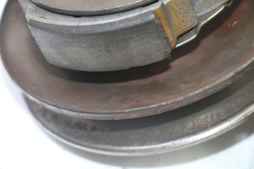 photo de CLUTCH PEUGEOT SATELIS 125 (2006 - 2009) - Zoom on usage condition