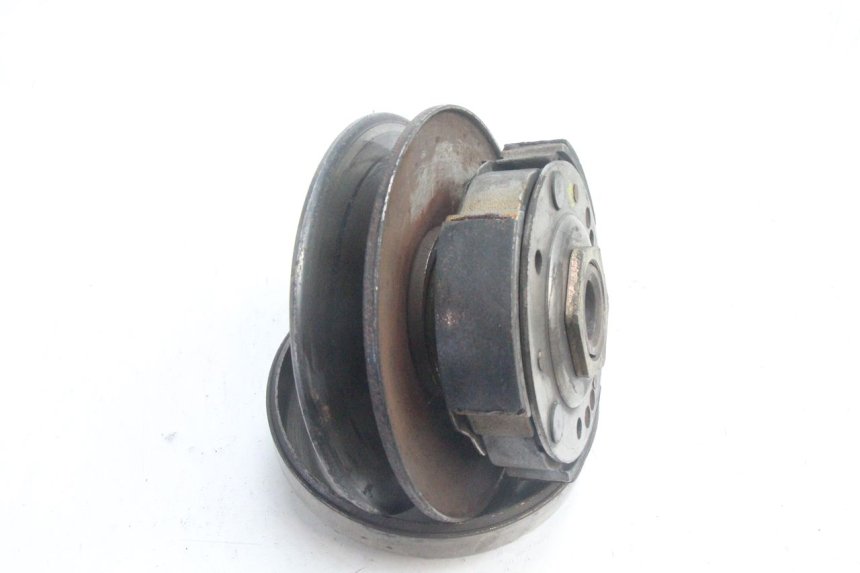 photo de CLUTCH PEUGEOT SATELIS 125 (2006 - 2009) - Alternative perspective