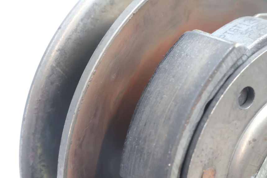 photo de CLUTCH PEUGEOT SATELIS 125 (2006 - 2009) - Surface and material condition