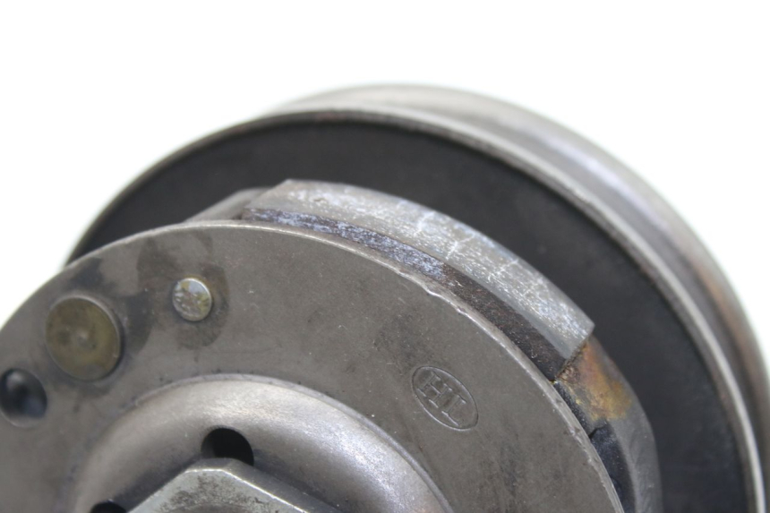 photo de CLUTCH YAMAHA SLIDER NAKED 50 (2004 - 2018) - Zoom on usage condition