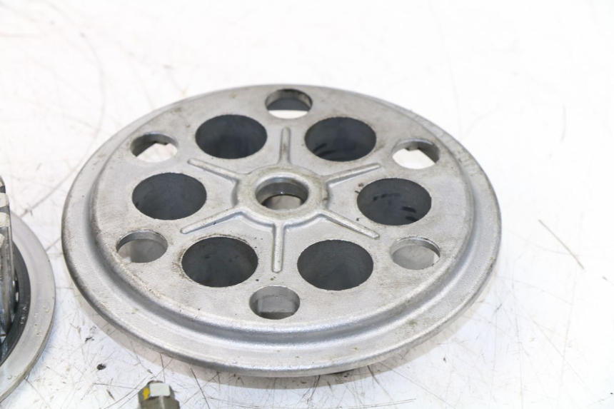 photo de CLUTCH SUZUKI SFV GLADIUS 650 (2009 - 2015) - Detailed visual inspection