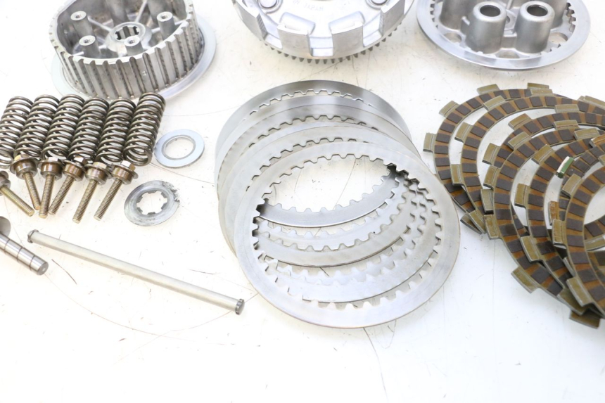photo de CLUTCH SUZUKI SV S 650 (1999 - 2002) - High-resolution close-up