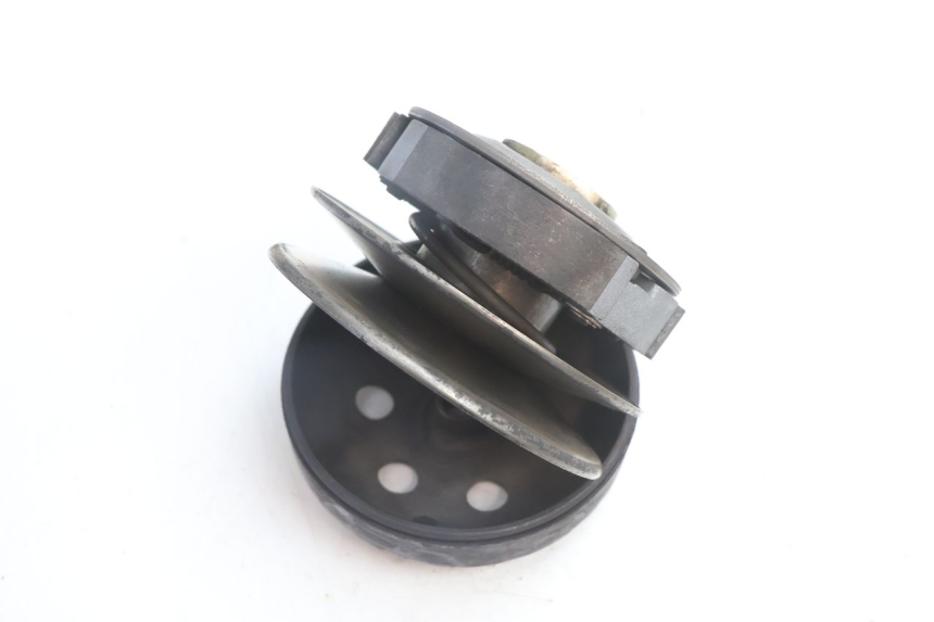 photo de CLUTCH PEUGEOT TREKKER TKR 50 (2005 - 2014) - Alternative perspective
