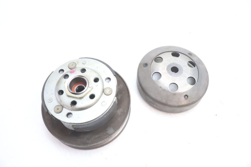 photo de CLUTCH PIAGGIO TYPHOON 50 (2000 - 2009) - Technical close-up
