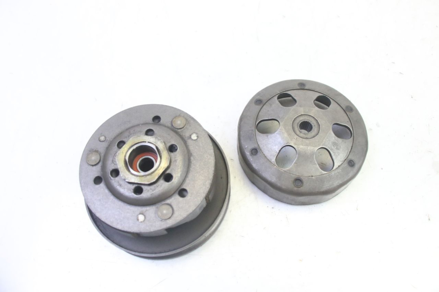 photo de CLUTCH PEUGEOT VIVACITY NEW 4T 50 (2008 - 2017) - Technical close-up