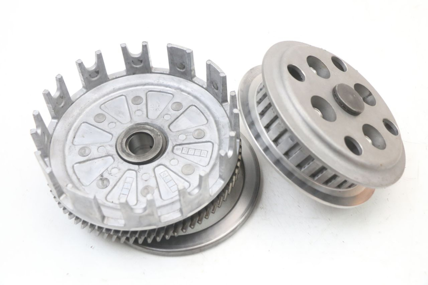 photo de CLUTCH SUZUKI VL INTRUDER 125 (2004 - 2007) - Fixing points details