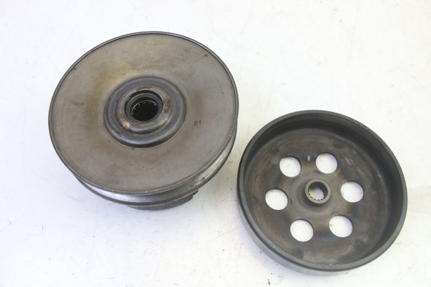 photo de CLUTCH YAMAHA XMAX X-MAX 125 (2006 - 2009) - Technical close-up