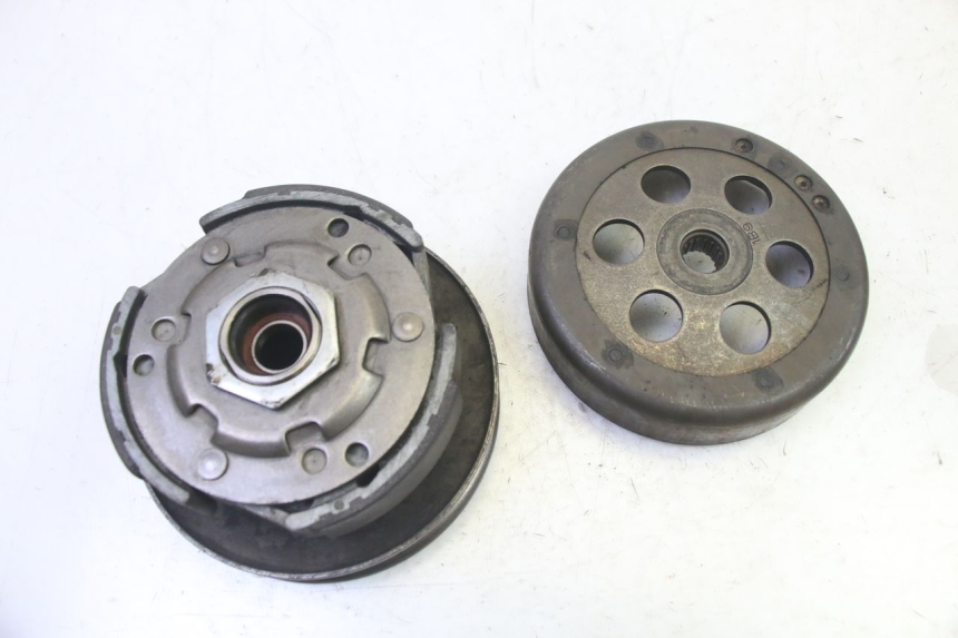 photo de CLUTCH YAMAHA X-MAX XMAX 125 (2010 - 2013) - Technical close-up