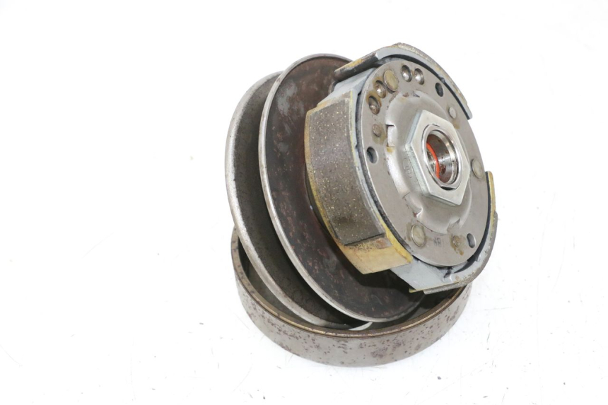 photo de CLUTCH YAMAHA XMAX X-MAX 125 (2006 - 2009) - Fixing points details