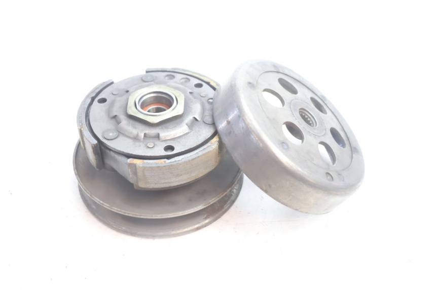 photo de CLUTCH YAMAHA XMAX X-MAX 125 (2006 - 2009) - Alternative perspective