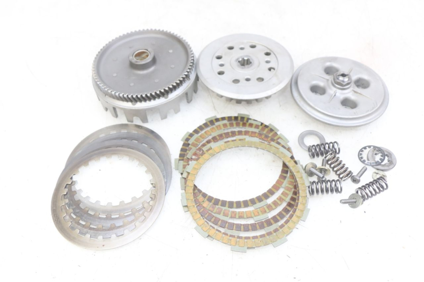 photo de CLUTCH PEUGEOT XP6 50 (2006 - 2011) - Detailed visual inspection