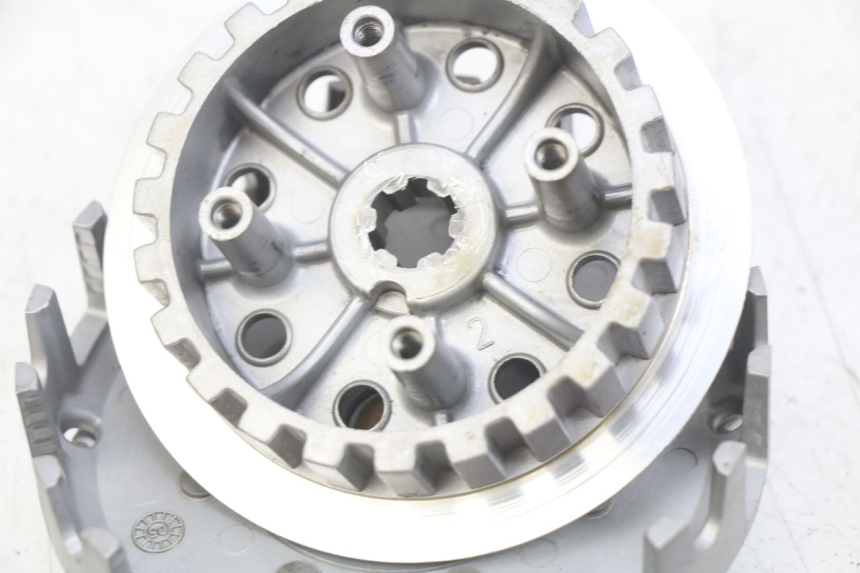 photo de CLUTCH PEUGEOT XP6 50 (2006 - 2011) - Surface and material condition