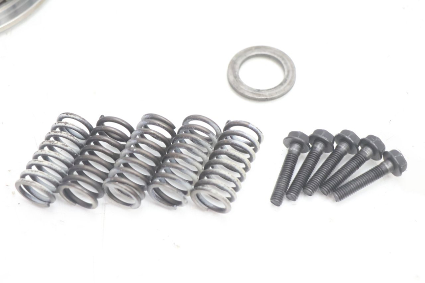 photo de CLUTCH HONDA XRV AFRICA TWIN 750 (1990 - 1992) - High-resolution close-up