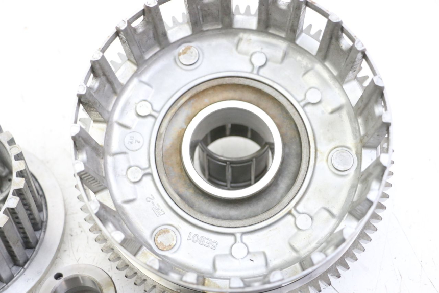 photo de CLUTCH YAMAHA FZ6 FAZER S2 600 (2007 - 2011) - Fixing points details