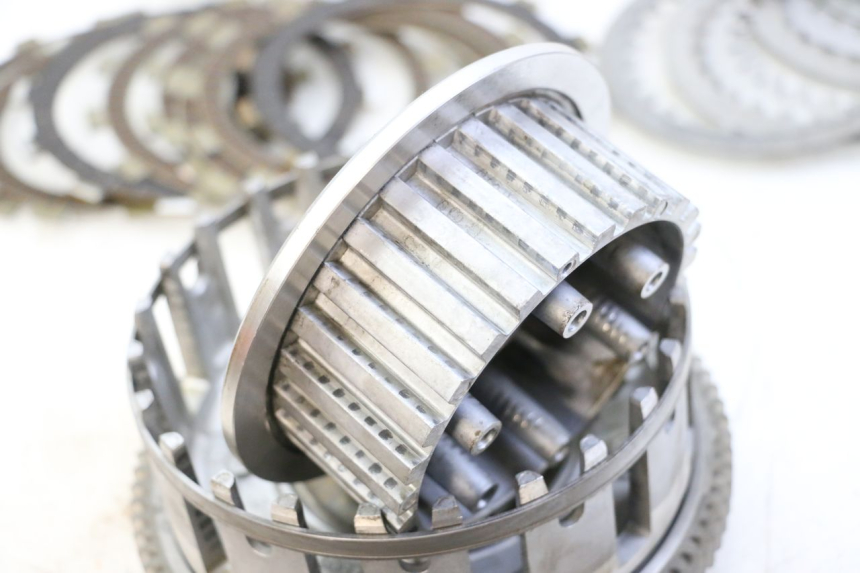 photo de CLUTCH YAMAHA FZ6 FAZER S2 600 (2007 - 2011) - Technical close-up