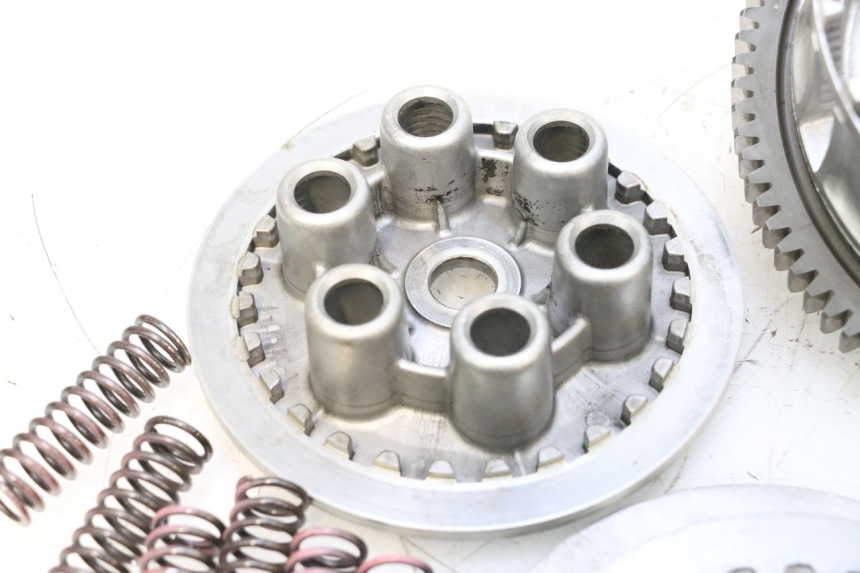 photo de CLUTCH YAMAHA YZF R GENESIS 750 (1993 - 1998) - Spare part profile view