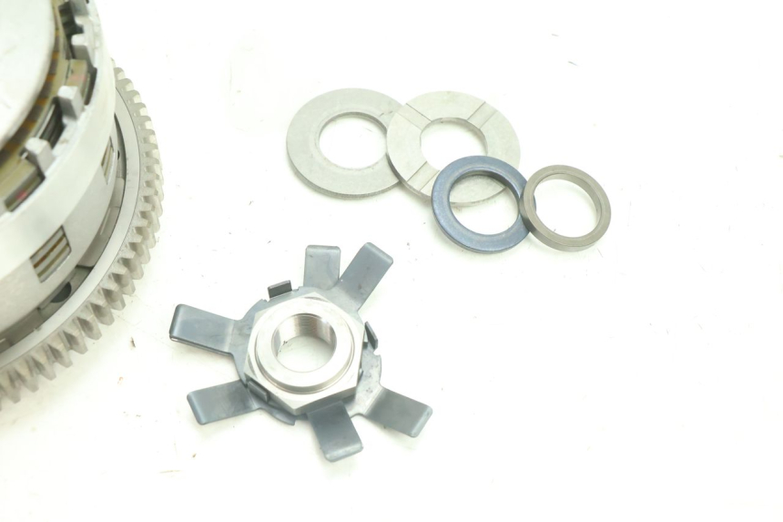 photo de CLUTCH YAMAHA YZF R6 600 (2008 - 2009) - Focus on structure