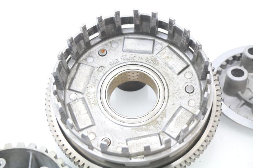 photo de CLUTCH KAWASAKI ZZR 600 (1995 - 2004) - High-resolution close-up