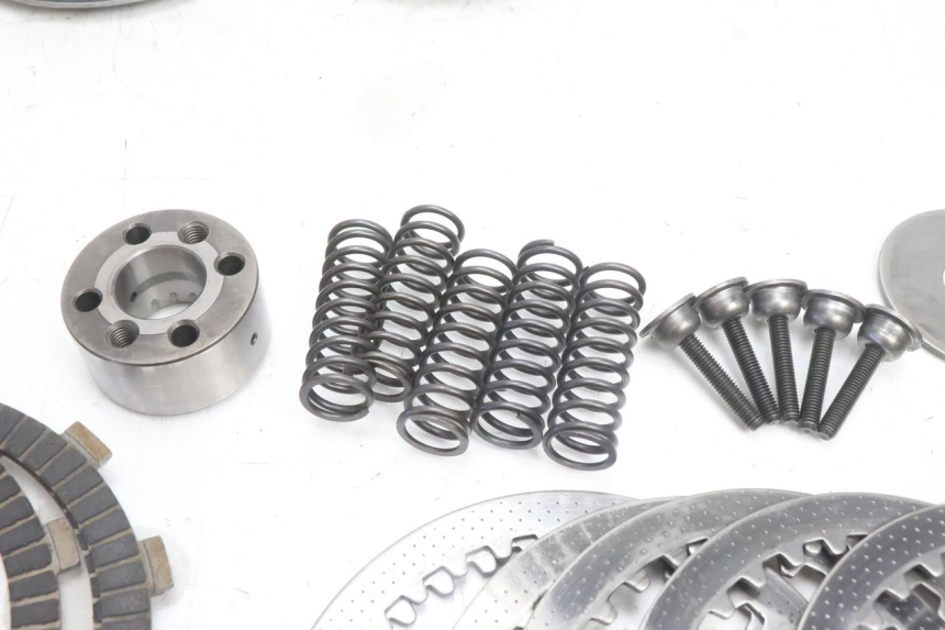 photo de CLUTCH KAWASAKI ZZR 600 (1995 - 2004) - Checked used part