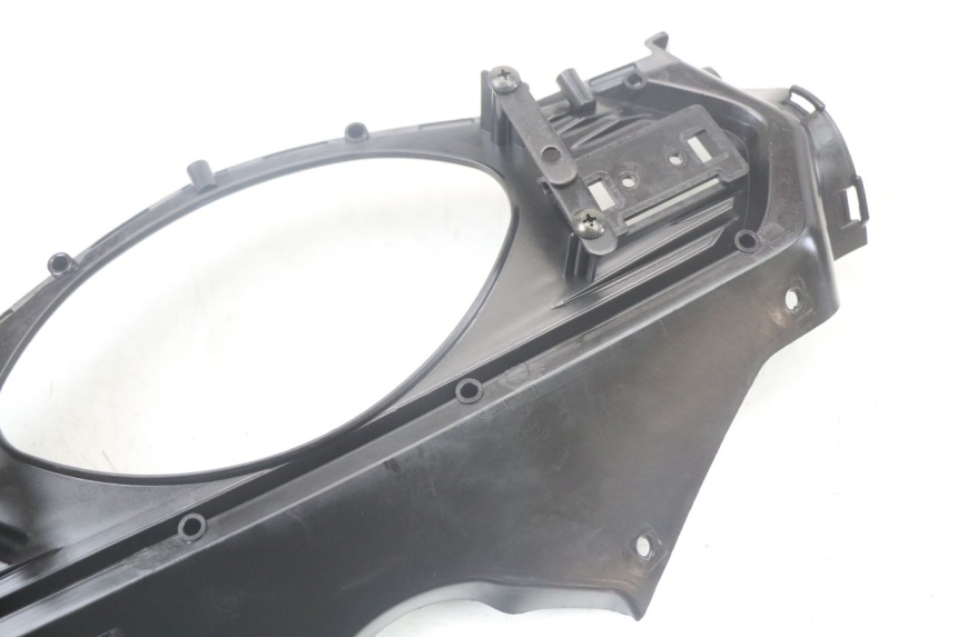 photo de SPEEDOMETER SURROUND QUADRO 3D S 350 (2013 - 2018) - Fixing points details