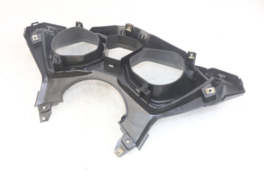 photo de SPEEDOMETER SURROUND NECO ALEXONE 125 (2017 - 2024) - Fixing points details