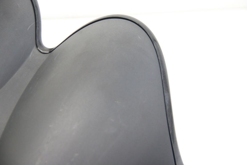 photo de SPEEDOMETER SURROUND APRILIA ATLANTIC 500 (2002 - 2003) - Alternative perspective