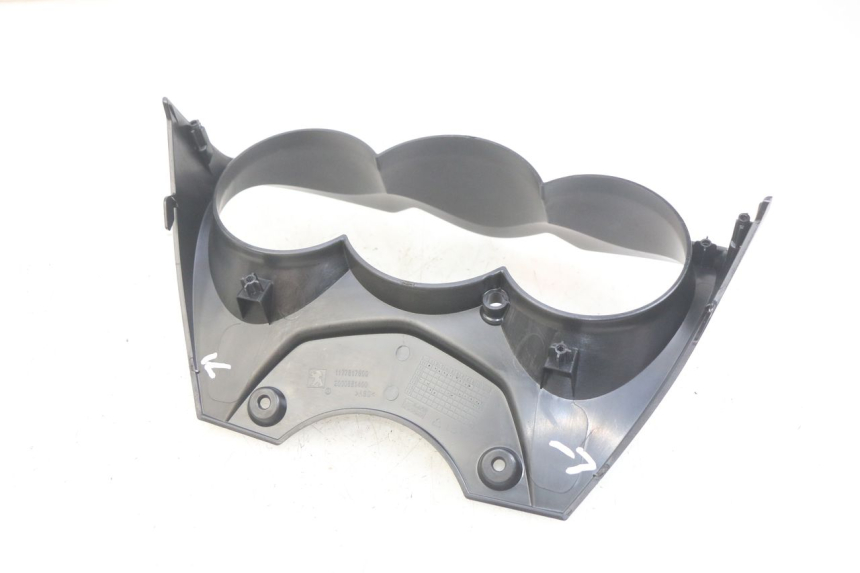 photo de SPEEDOMETER SURROUND PEUGEOT CITYSTAR AIR 125 (2014 - 2017) - Technical close-up