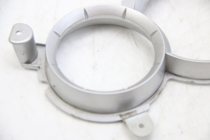 photo de SPEEDOMETER SURROUND PEUGEOT CITYSTAR IE 2T 50 (2018 - 2021) - Fixing points details