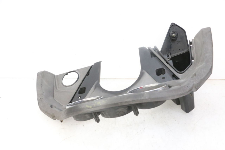 photo de SPEEDOMETER SURROUND KYMCO DINK STREET 125 (2009 - 2014) - Additional view of the item