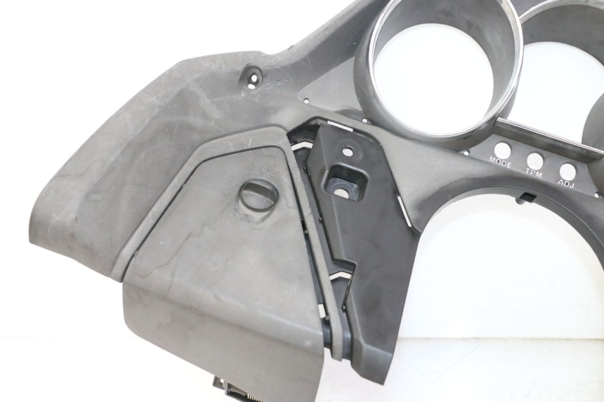 photo de SPEEDOMETER SURROUND KYMCO DINK STREET 125 (2009 - 2014) - Detailed visual inspection