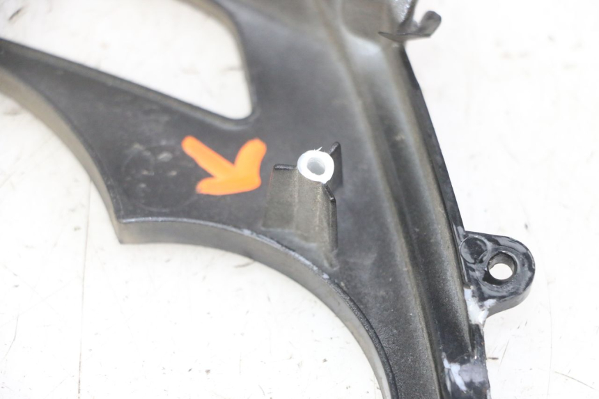 photo de SPEEDOMETER PANEL PIAGGIO IE MP3 YOURBAN 300 (2011 - 2016) - Fixing points details