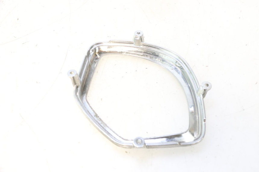 photo de SPEEDOMETER SURROUND PIAGGIO LIBERTY IGET 4T 50 (2015 - 2020) - Component detail