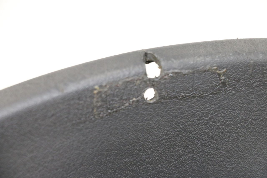 photo de SPEEDOMETER SURROUND PIAGGIO MP3 125 (2006 - 2014) - Surface and material condition