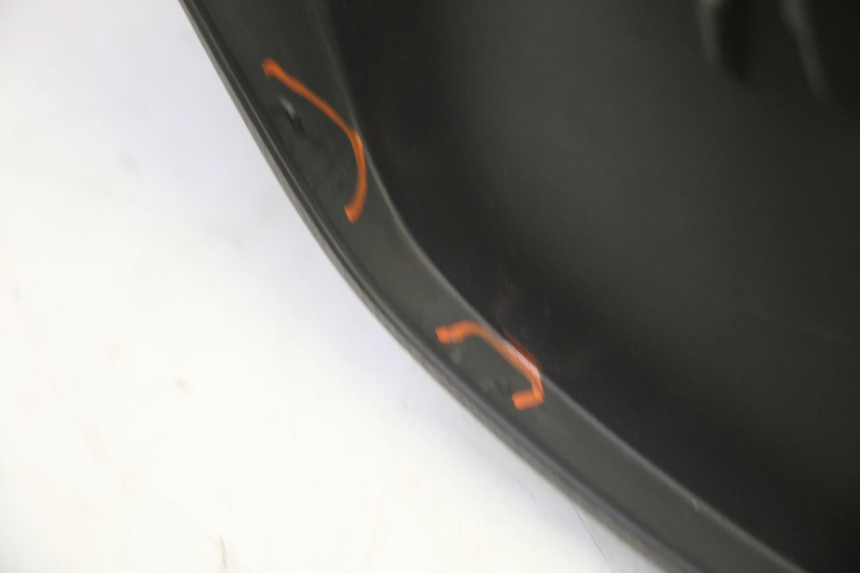 photo de SPEEDOMETER PANEL PIAGGIO MP3 RL 250 (2006 - 2010) - Fixing points details