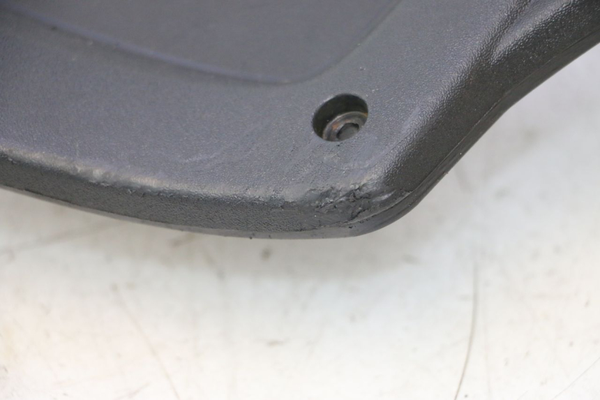 photo de SPEEDOMETER PANEL PIAGGIO MP3 500 (2016 - 2018) - Fixing points details