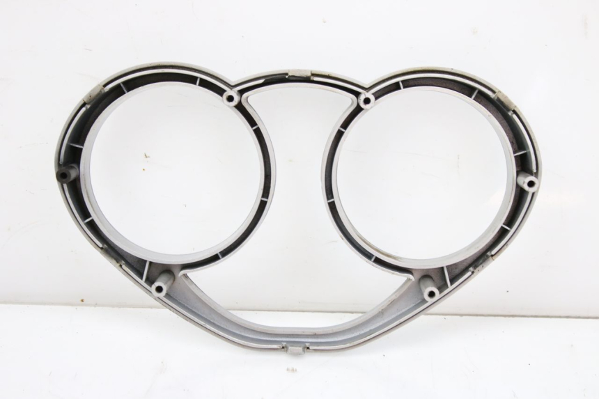 photo de SPEEDOMETER SURROUND KEEWAY OUTLOOK 125 (2007 - 2013) - Zoom on usage condition