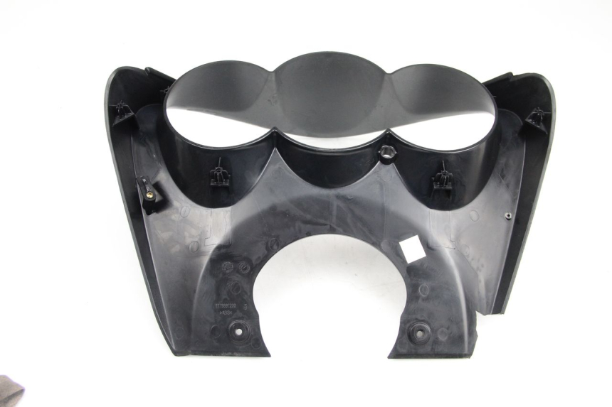 photo de SPEEDOMETER PANEL PEUGEOT SATELIS 125 (2013 - 2018) - Fixing points details