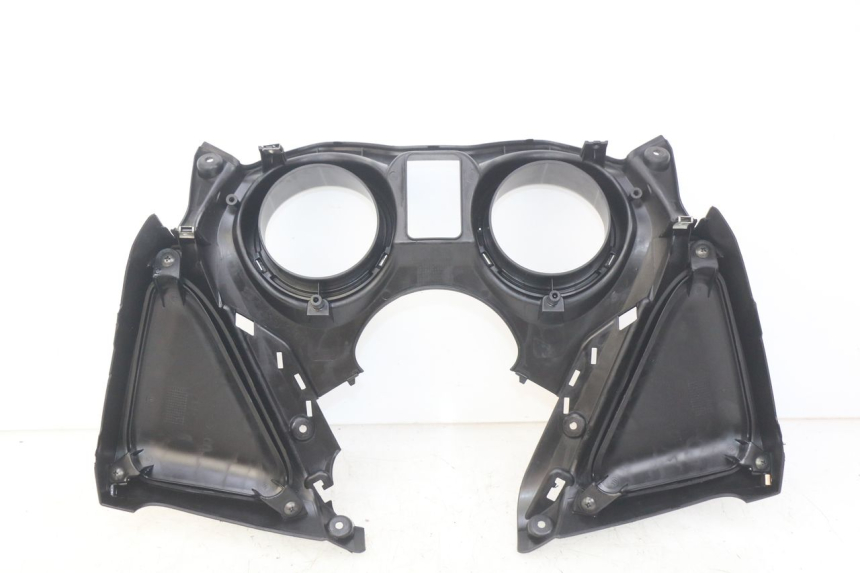 photo de SPEEDOMETER SURROUND MBK SKYCRUISER 125 (2010 - 2013) - Zoom on usage condition