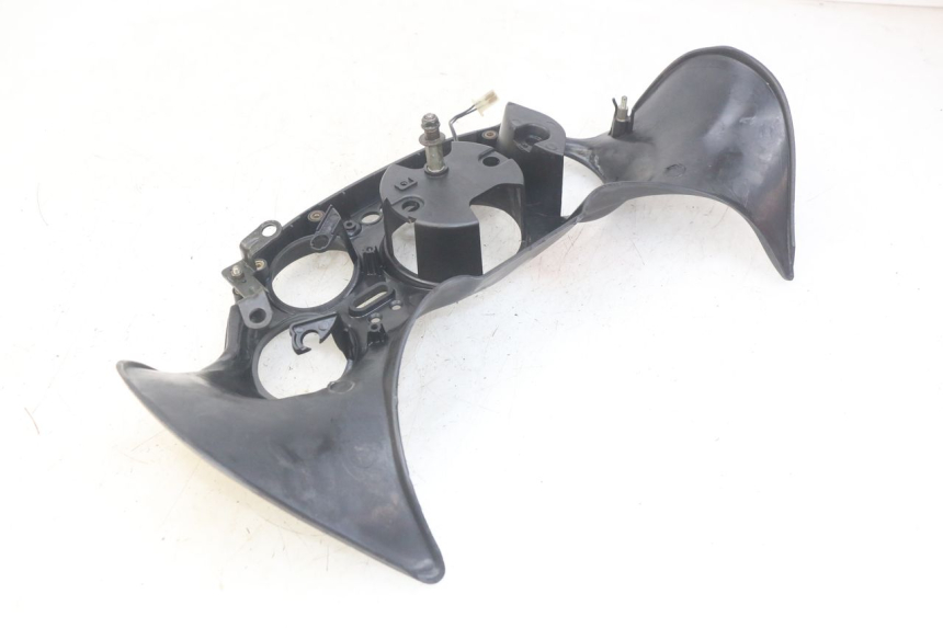 photo de SPEEDOMETER SURROUND TRIUMPH SPRINT ST 955 (1999 - 2001) - Technical close-up