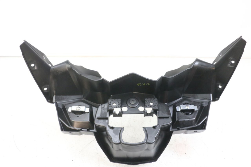 photo de SPEEDOMETER SURROUND KAWASAKI VERSYS ABS 650 (2015 - 2018) - Zoom on usage condition