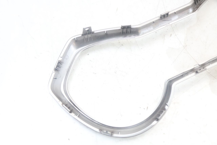 photo de SPEEDOMETER SURROUND YAMAHA XMAX X-MAX ABS 125 (2017 - 2020) - Product overview