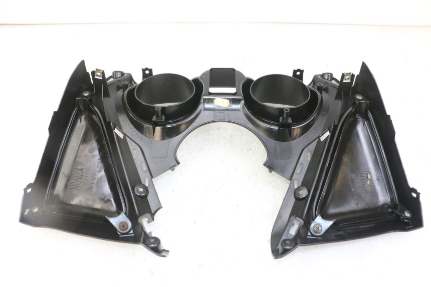 photo de SPEEDOMETER SURROUND YAMAHA X-MAX XMAX 125 (2010 - 2013) - Distinctive features