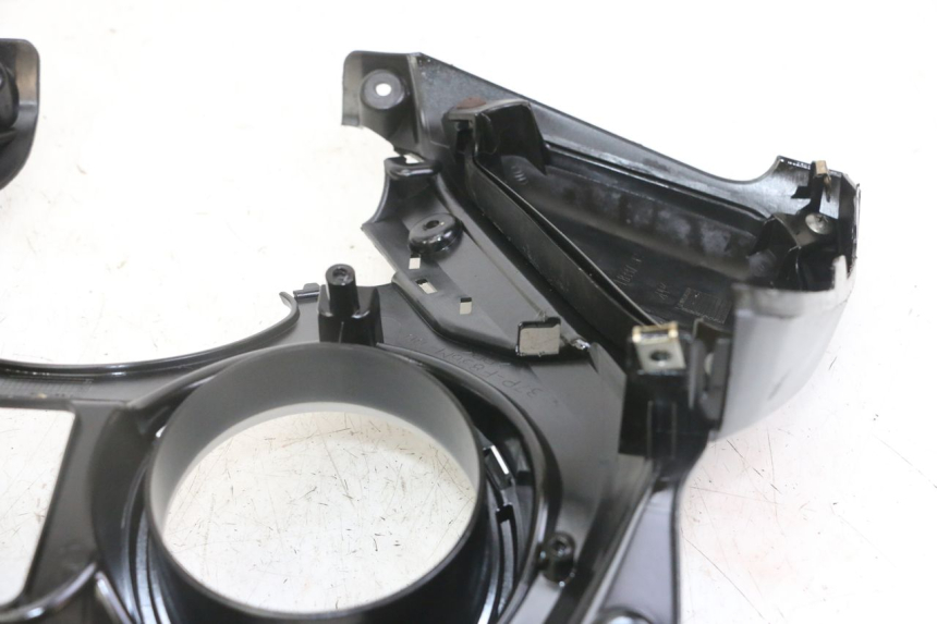 photo de SPEEDOMETER SURROUND YAMAHA X-MAX XMAX 125 (2010 - 2013) - Checked used part