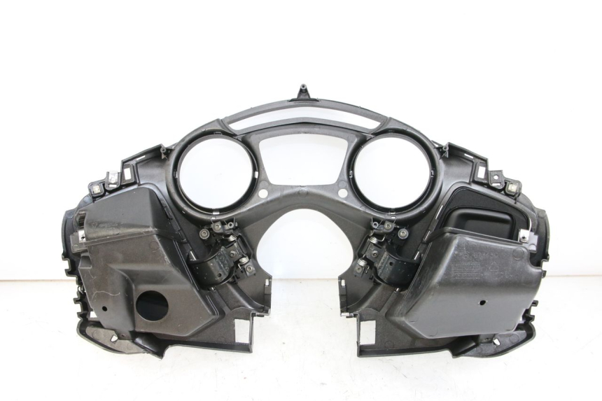 photo de SPEEDOMETER SURROUND PIAGGIO X10 125 (2012 - 2017) - Alternative perspective